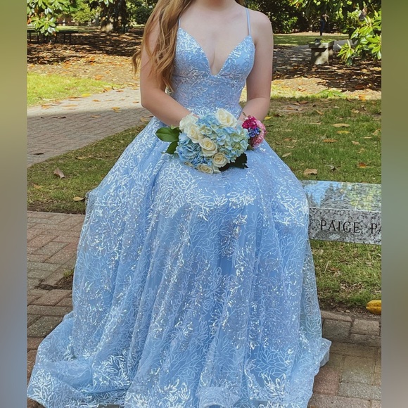 Sherri Hill Prom dress - Picture 2 of 2